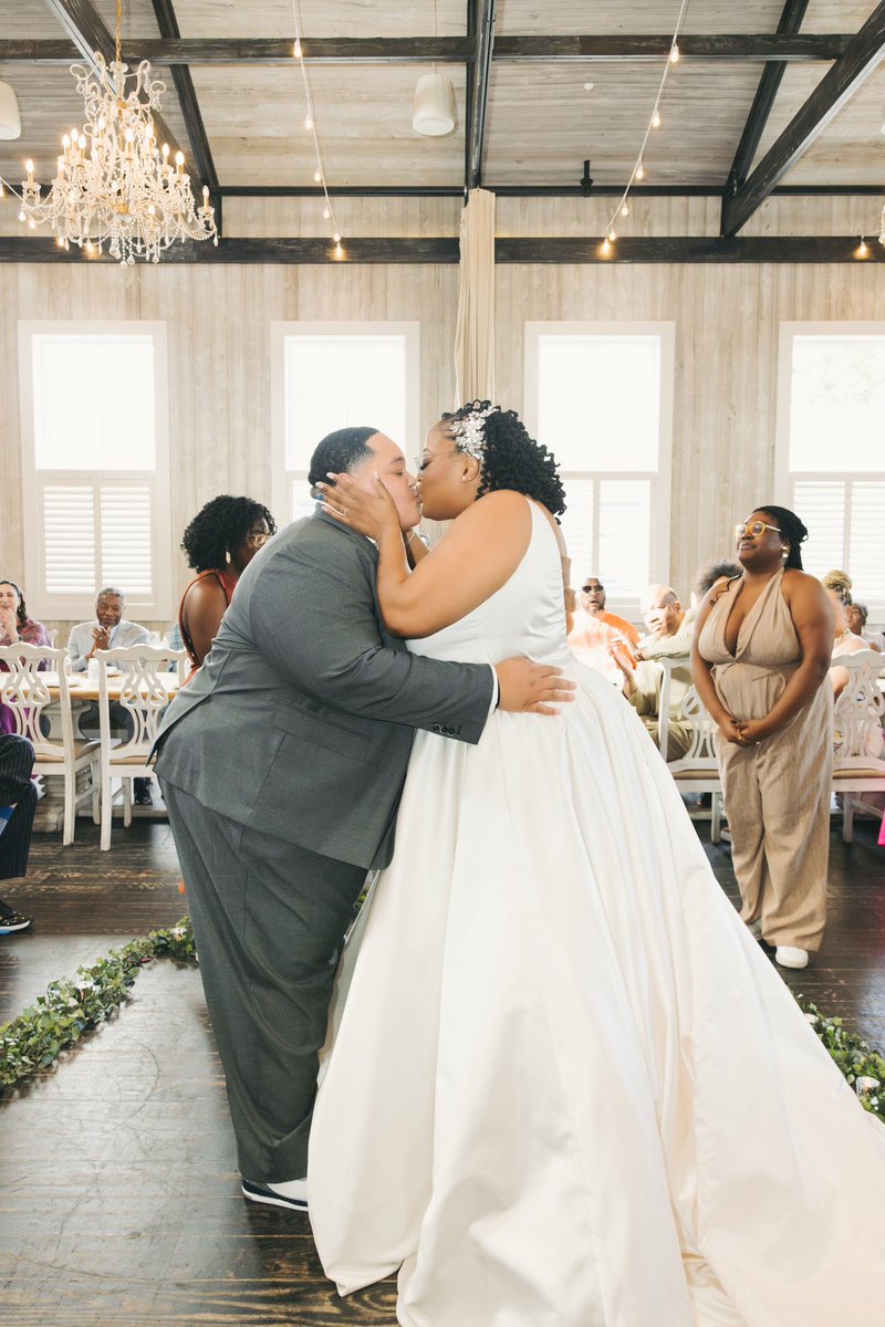 R. Lovelace ✊🏽🏳️‍🌈(she/her) tweet media