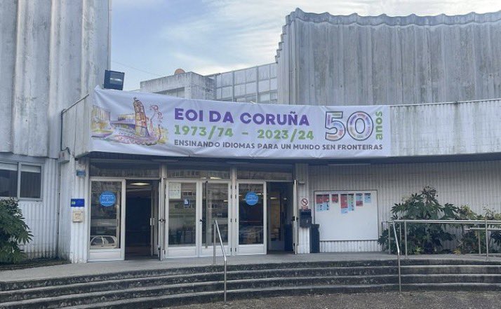 nuriaeoicoruna's tweet photo. Chegou o 30 de xuño, último día na vicedirección da @EoiCorunha despois de 12 anos. Agradezo a confianza depositada no meu traballo e a travesía formativa e de amizade con @martaeoi2 #JesúsGarcía #PilarVeiga @deirdrebm e sempre @SusanaEOI ✨Vémonos nas aulas en setembro! https://t.co/MAJ8vd2Mn5