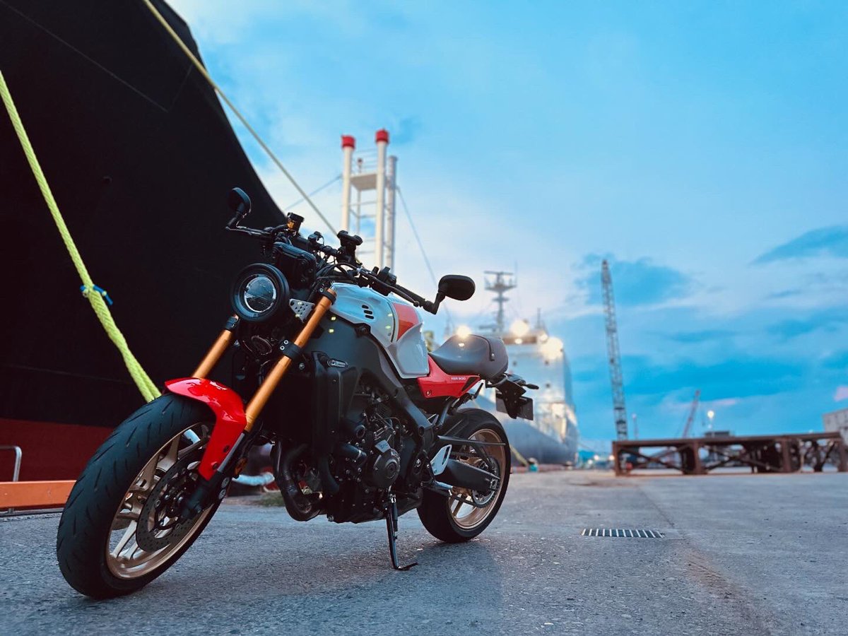 syou7275's tweet photo. バイク変わったので固定更新

トレーニングとスイスポとエストレヤとXSR900が楽しいオジサンです
仲良くしてね https://t.co/HAq8AIceOG