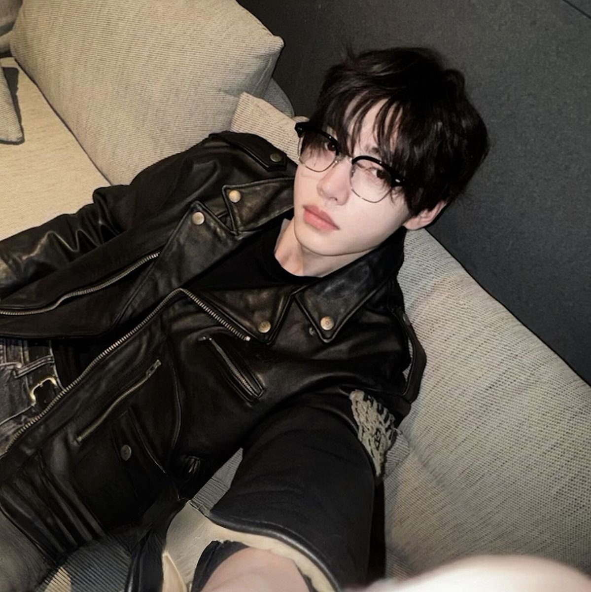 – { restarting } –

Helloo, I'm keisha! I am not new to #stantwt / #kpoptwt ! And is looking for interactive moots ^^ 

☆  filo, she;her, estp
☆ stay, engene, bunnies, once, zerose etc 
☆ mainly looking for stay / engene moots
☆ but any fandom is fine !

♡ / ↻ = moots <33