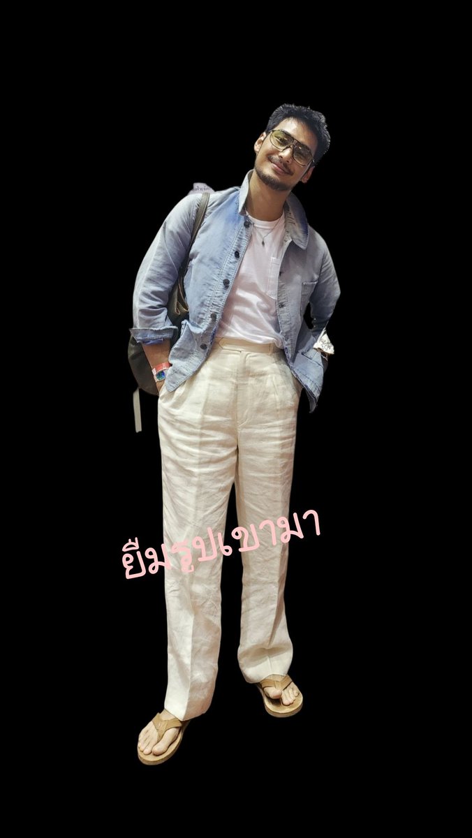 godfavapomile's tweet photo. I have the same chappal as him  but it's deep brown 😌

#shiwin married era part 2

#ApoNattawin @Nnattawin1 https://t.co/9pC0SeWU8P