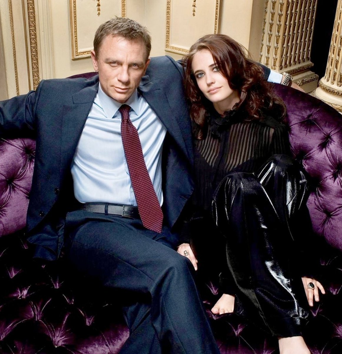 A promotional photo of Daniel Craig & Eva Green for CASINO ROYALE (2006).