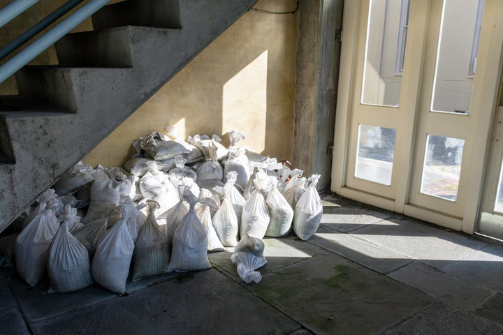 AIASC's tweet image. As a homeowner, you need flood insurance that safeguards your home and personal possessions. Whether you're in a low, moderate, or high-risk area, we've got you covered. Get your personalized insurance review today! 

Contact us at (843) 763-7525