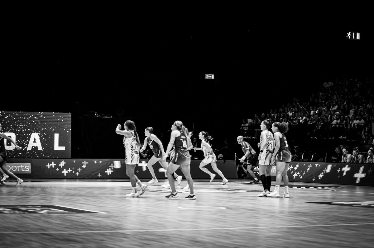 AO Manchester Thunder Netball tweet media
