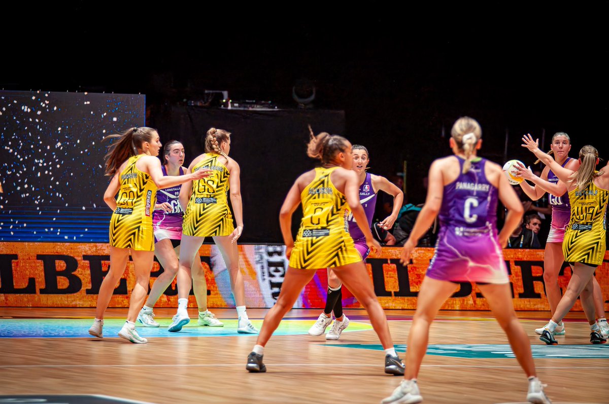 AO Manchester Thunder Netball tweet media