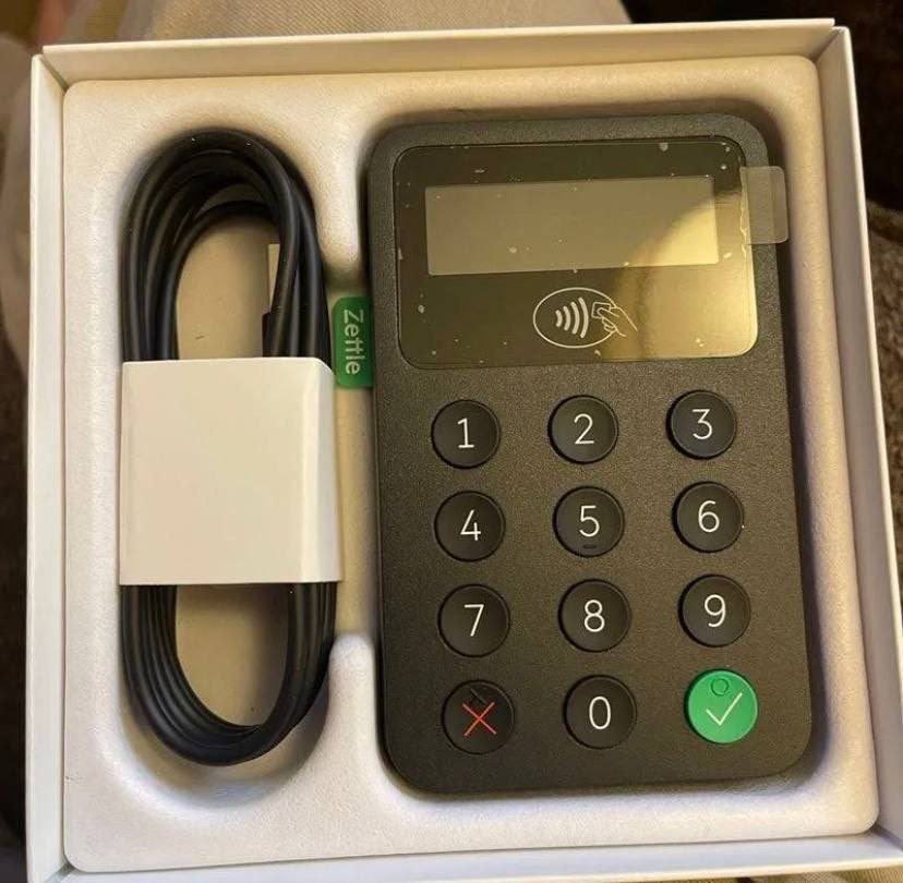 全国收黑白花 tweet media