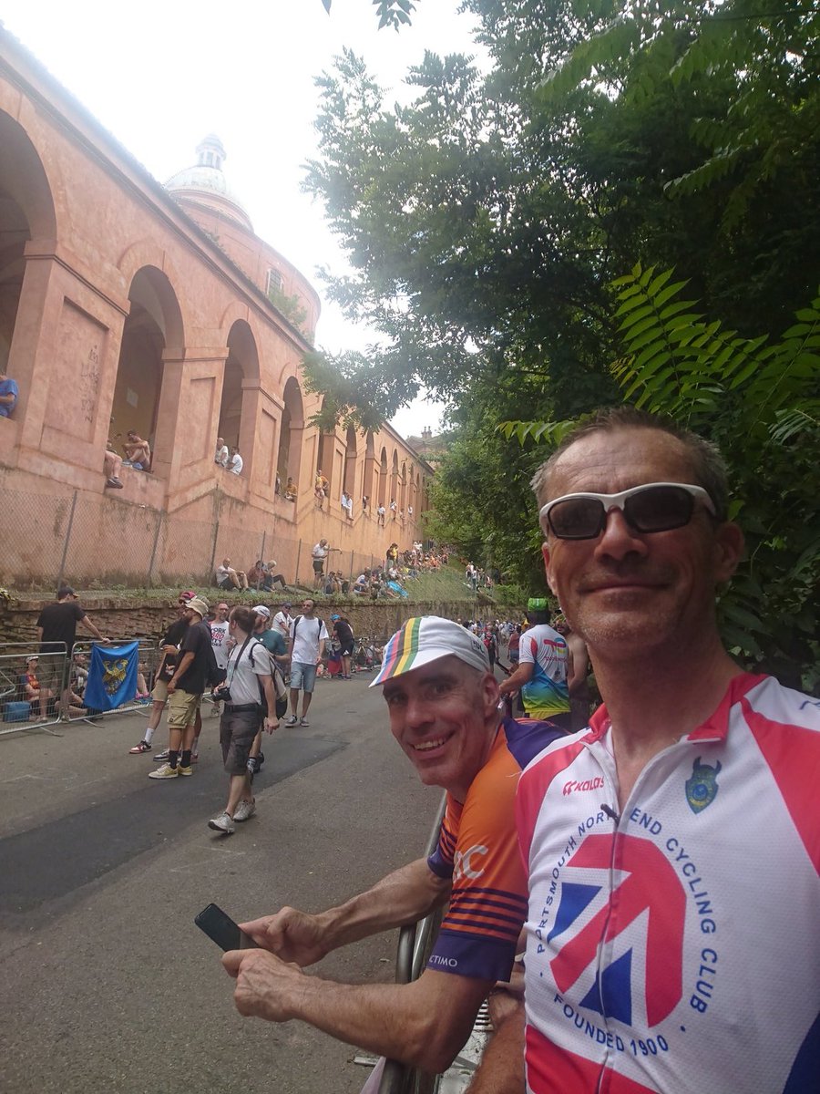 Some bike race coming past soon, apparently!
😁 🇫🇷 🇮🇹 🚲 🚲 🚲 🚲