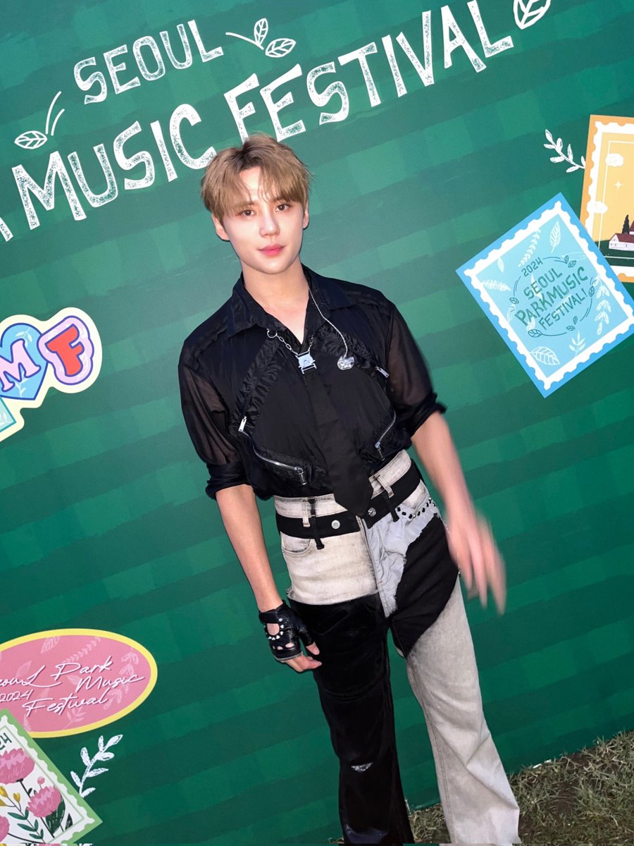 날씨마저 도와준 오늘😎

#코코넛 들과 함께한 주말밤
너무나 완벽 Incredible 그 자체🥥

Seoul Park Music Festival🌿
🗓️2024.06.30(일) 20:20 ~
📍올림픽공원 88잔디마당
⭐️헤드라이너 #김준수

#KIMJUNSU #金俊秀 #XIA 
#XIA준수 #ジュンス #스계절
#스물한번째계절이널기다릴테니까
#OurSeason