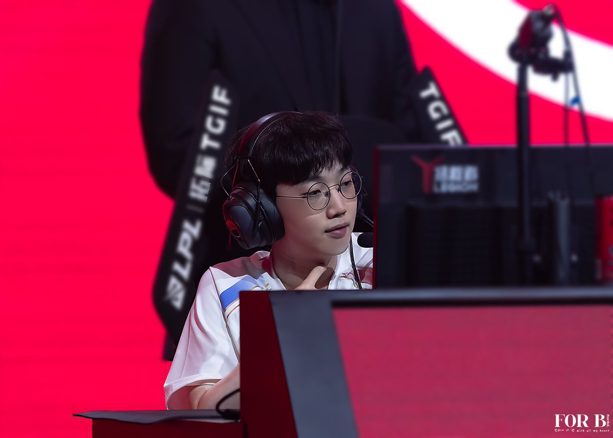 240627 LPL Summer LGD vs. BLG 밴픽 #Burdol #버돌 #卢泰允

밴픽때는 진지모드👍🏻