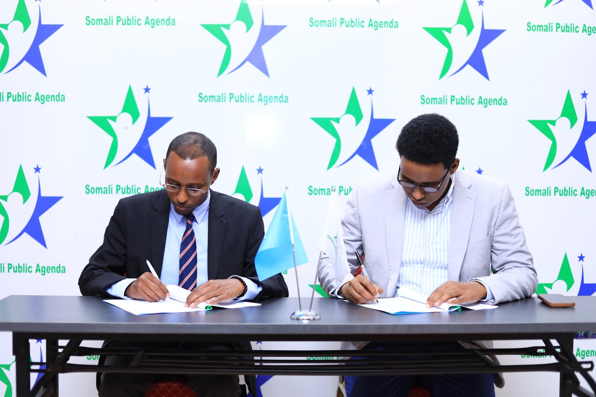 somalipubagenda's tweet photo. On Sunday, 30 June 2024, Somali Public Agenda signed a Memorandum of Understanding (MoU) with @taloford.

Somali Public Agenda &amp; Taloford will collaborate on research and innovation, skills development and knowledge-sharing. https://t.co/iwNWxN4r1l