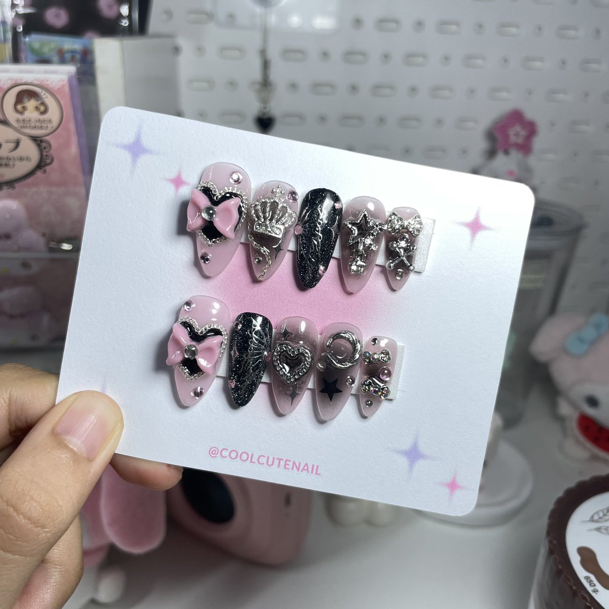 coolcutenail's tweet photo. โล๊ะเล็บปลอมงานแบบค่าา 150-199฿ ค่าส่ง35฿ แถมอุปกรณ์ติด 💓💓
นานๆทีมาโล๊ะค่า ถุกมากกก #เล็บปลอม #เล็บเจลปลอม #เล็บเจล #เล็บปลอมสําเร็จรูป #ตลาดนัดรวมด้อม #ตลาดนัดnct #ตลาดนัดบังทัน #ตลาดนัดsanrio https://t.co/lSYAQyvgr7