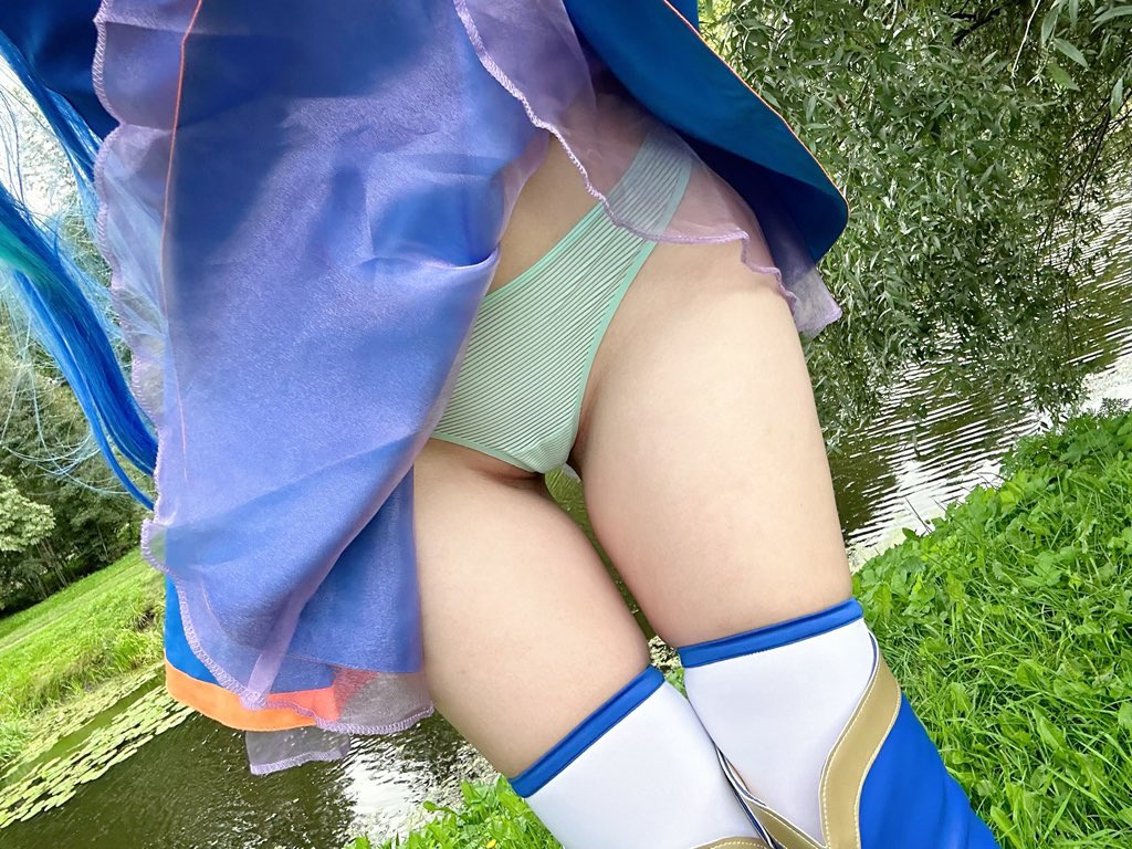 󠀀󠀀 󠀀󠀀

if you devote yourself completely to the goddess and her faith, perhaps she’ll spare you a divine sight ~ 💙

󠀀󠀀 󠀀󠀀