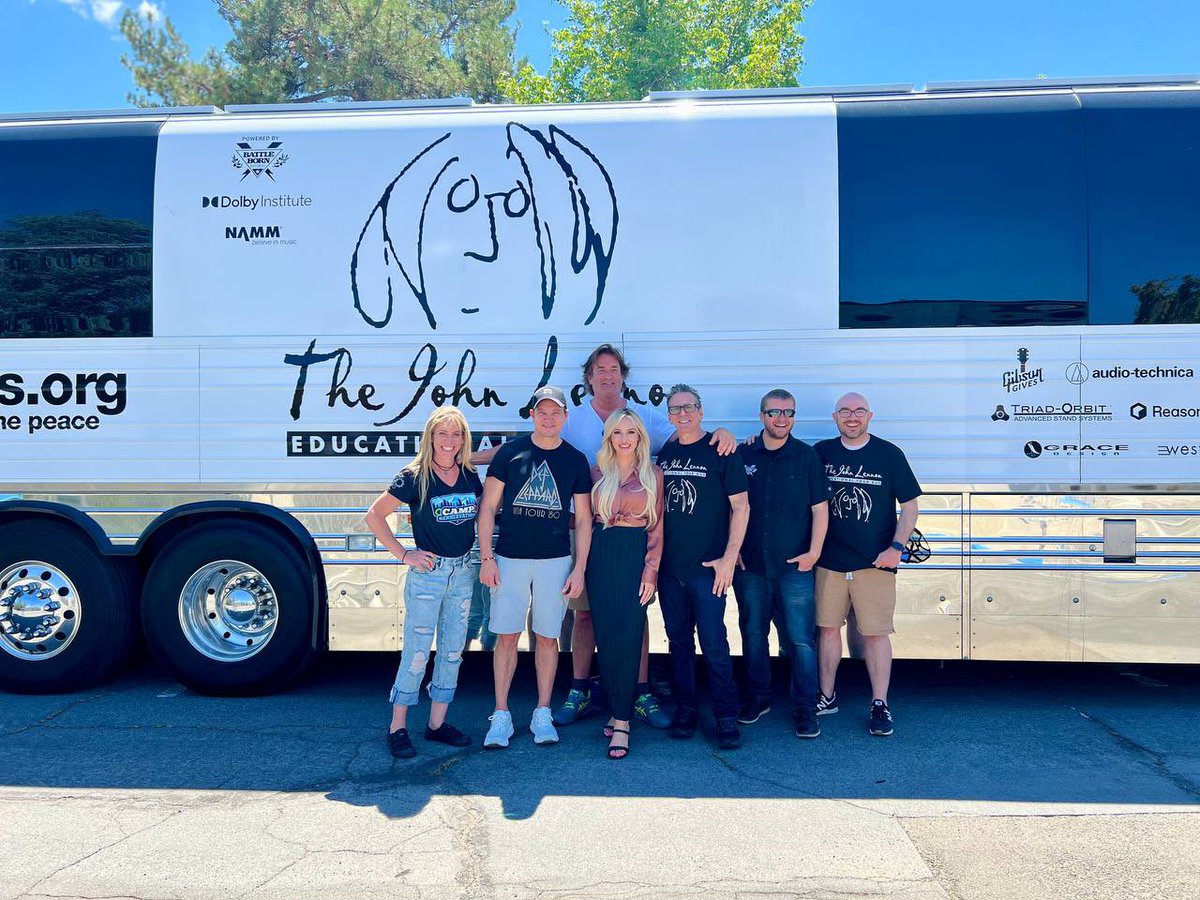 Jeremy Renner tweet media