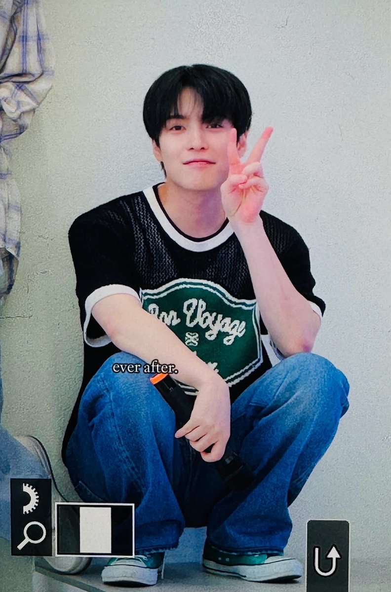 everafter_hc's tweet photo. 240630 에버라인 팝업 

#이휘찬 #휘찬 #오메가엑스 #OMEGA_X
#명창토끼 #휘찬이최고 https://t.co/ZJE5SCqzNQ