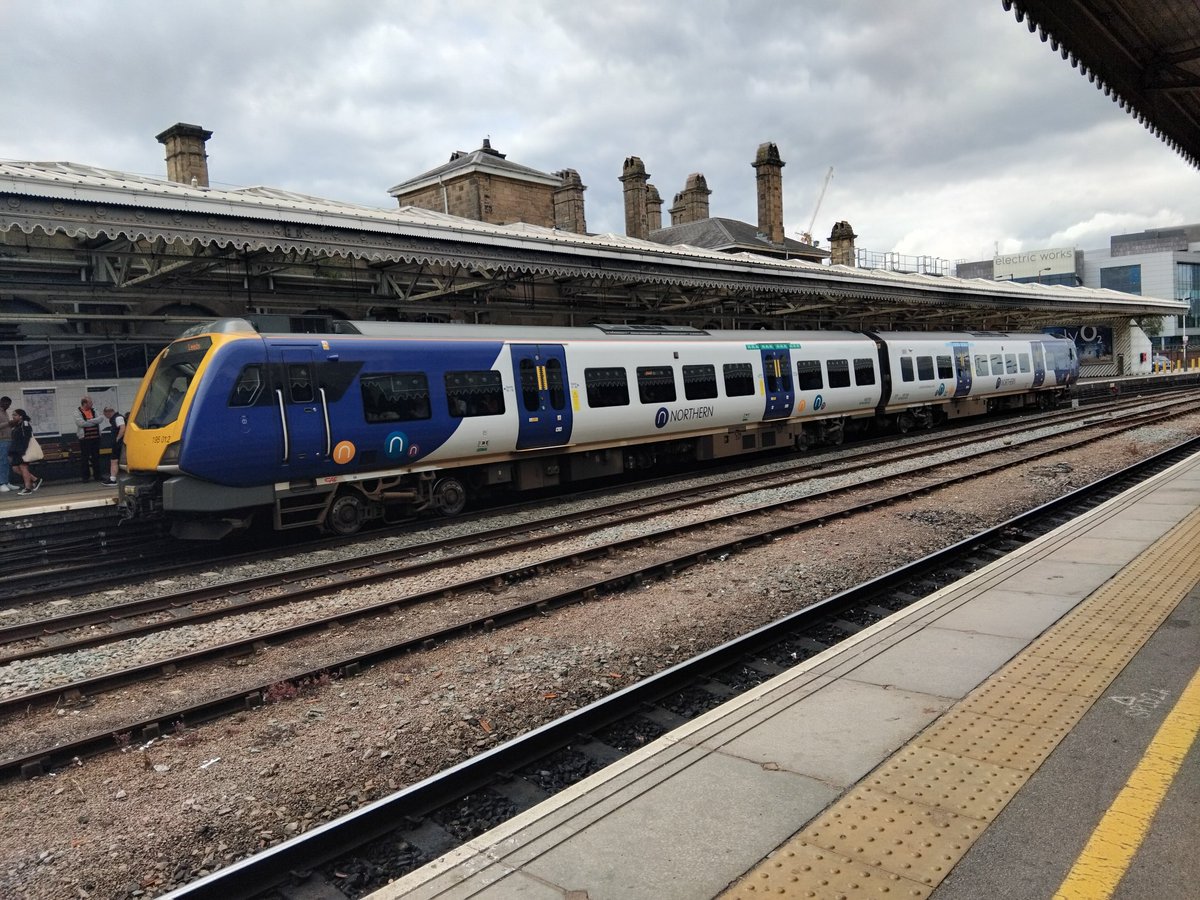 JamesTGlossop's tweet image. Northern 195012 seen at Sheffield on the 28th June 2024 working the 15:18 to Leeds via Barnsley. (28/06/2024) #Sheffield #Northern #Class195 #CAF #SouthYorkshire @northernassist @EAbel77