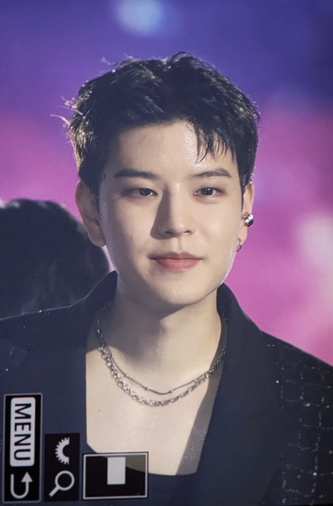 his cheeks 🤏🤏🤏🤏