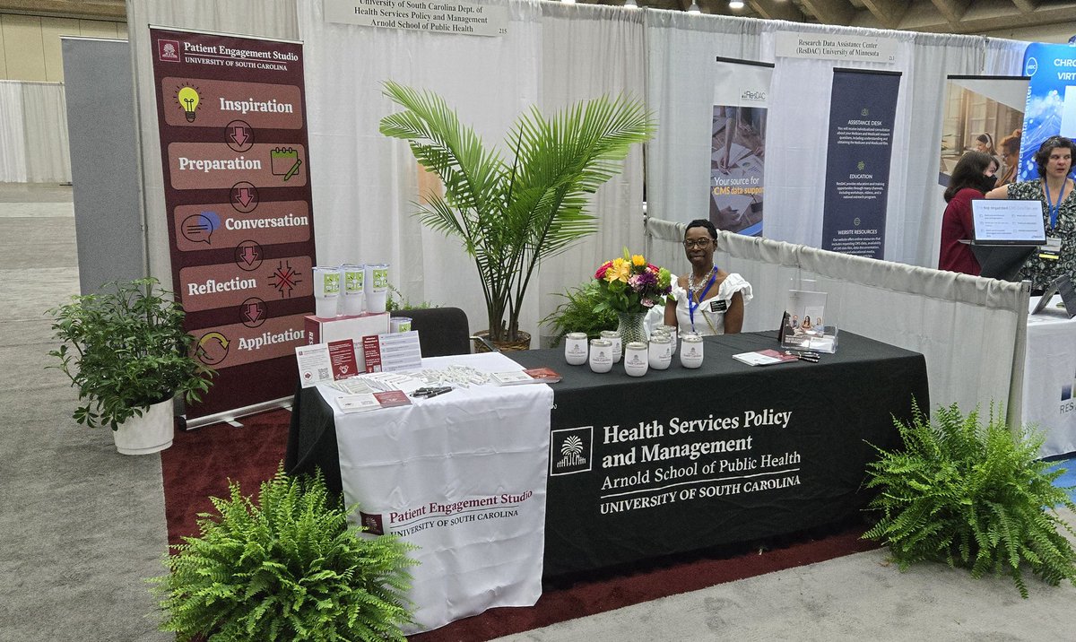 USC_HSPM's tweet image. Interested in a career in health services research, admin, policy, or public health? Visit our @USCArnoldSchool HSPM department booth at @AcademyHealth #ARM24 to learn more! #HealthcareCareers