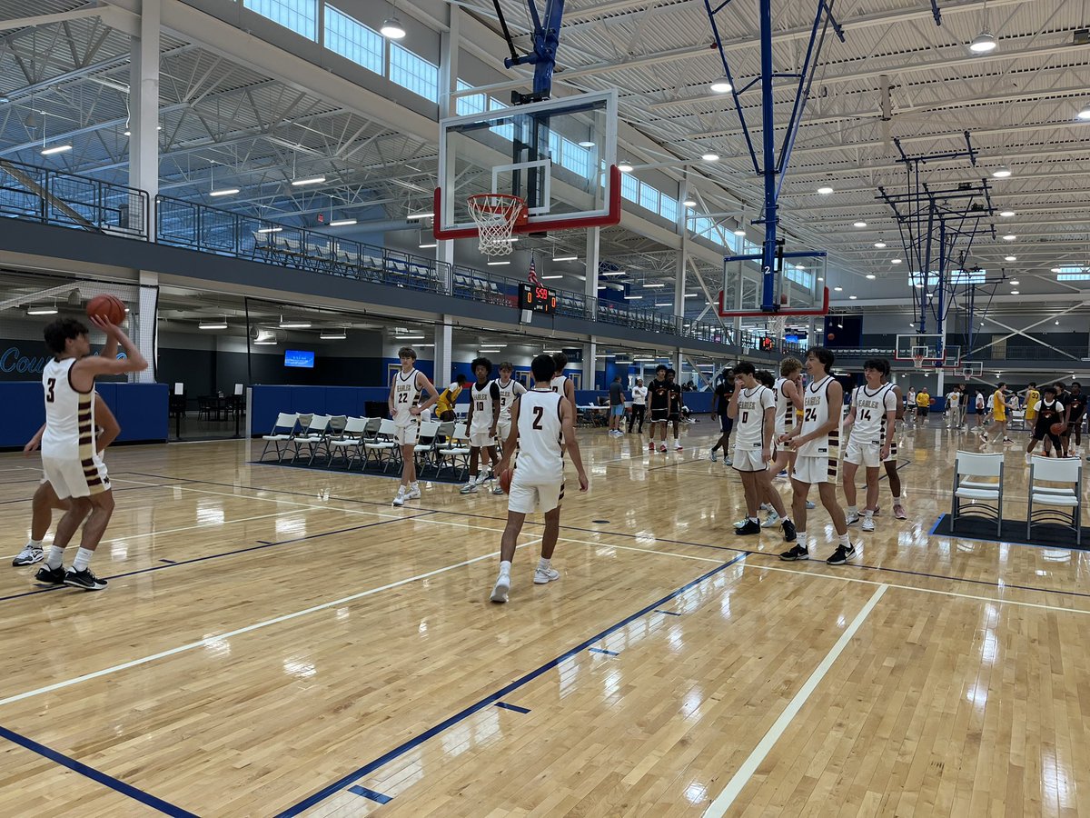 Warming up for Day 2 of Midwest Live! #WeAre #MWLiveBoys2K24