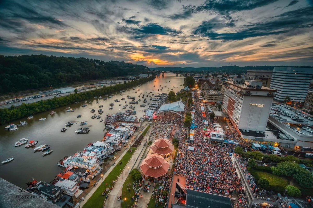 TRAFFIC REMINDER: The 2024 event runs from July 3 through July 7, but with Live on the Levee, weekend outdoor dining downtown and Regatta set up, traffic is already feeling the impact of the festivities.
trib.al/jpy9bUc