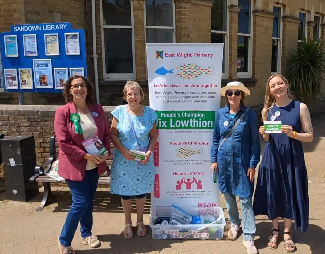 Ewightprimary's tweet photo. Another amazing day in SANDOWN, RYDE and VENTNOR!
Lots of enthusiasm and good conversations, and every conversation is going to count between now and Thursday.
Please help us spread the word and spread it some more. Thank you everyone! https://t.co/PknDs9oAGt