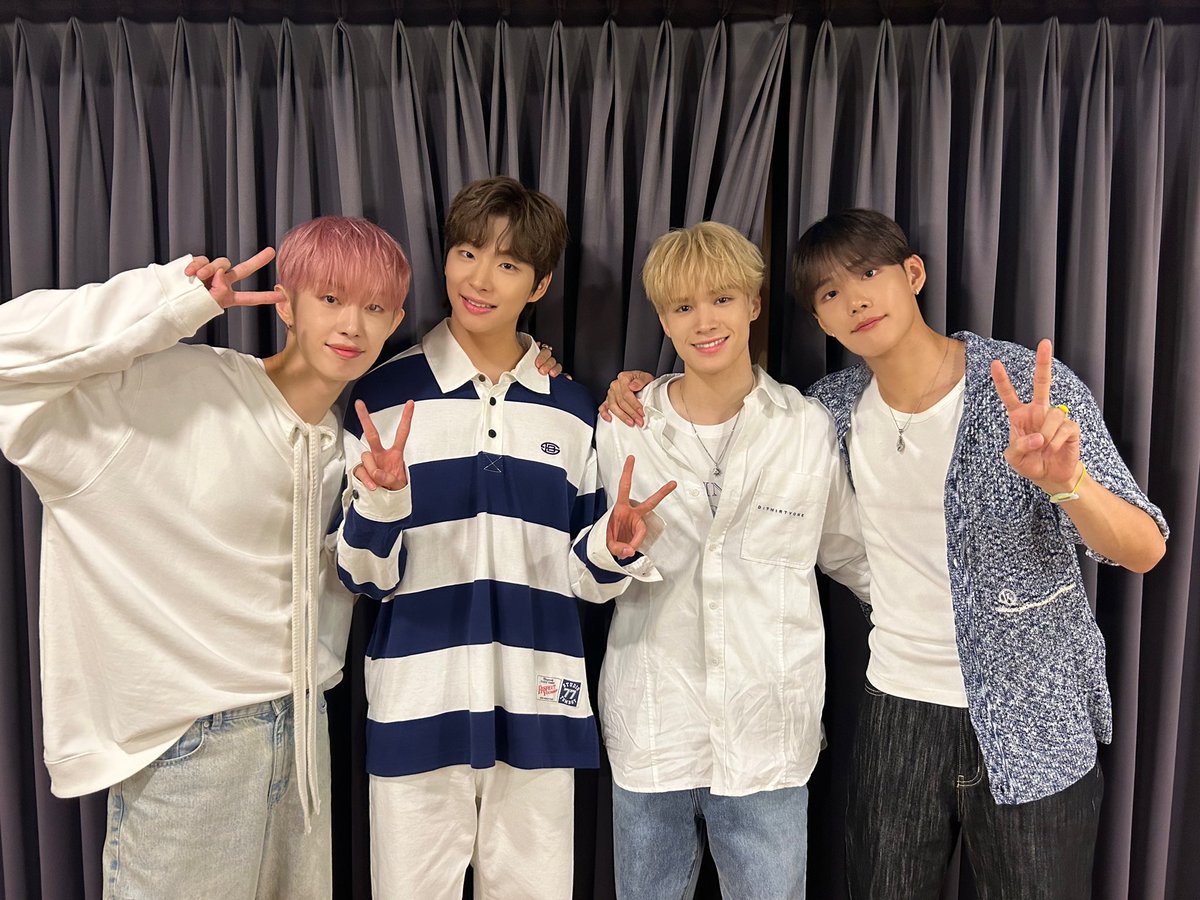 BDU4official's tweet image. [📸] 240627 B.D.U 1st mini Album [Wishpool] 발매기념 팬사인회 #3 완료 🥳

#BDU #비디유
#Wishpool #MyOne