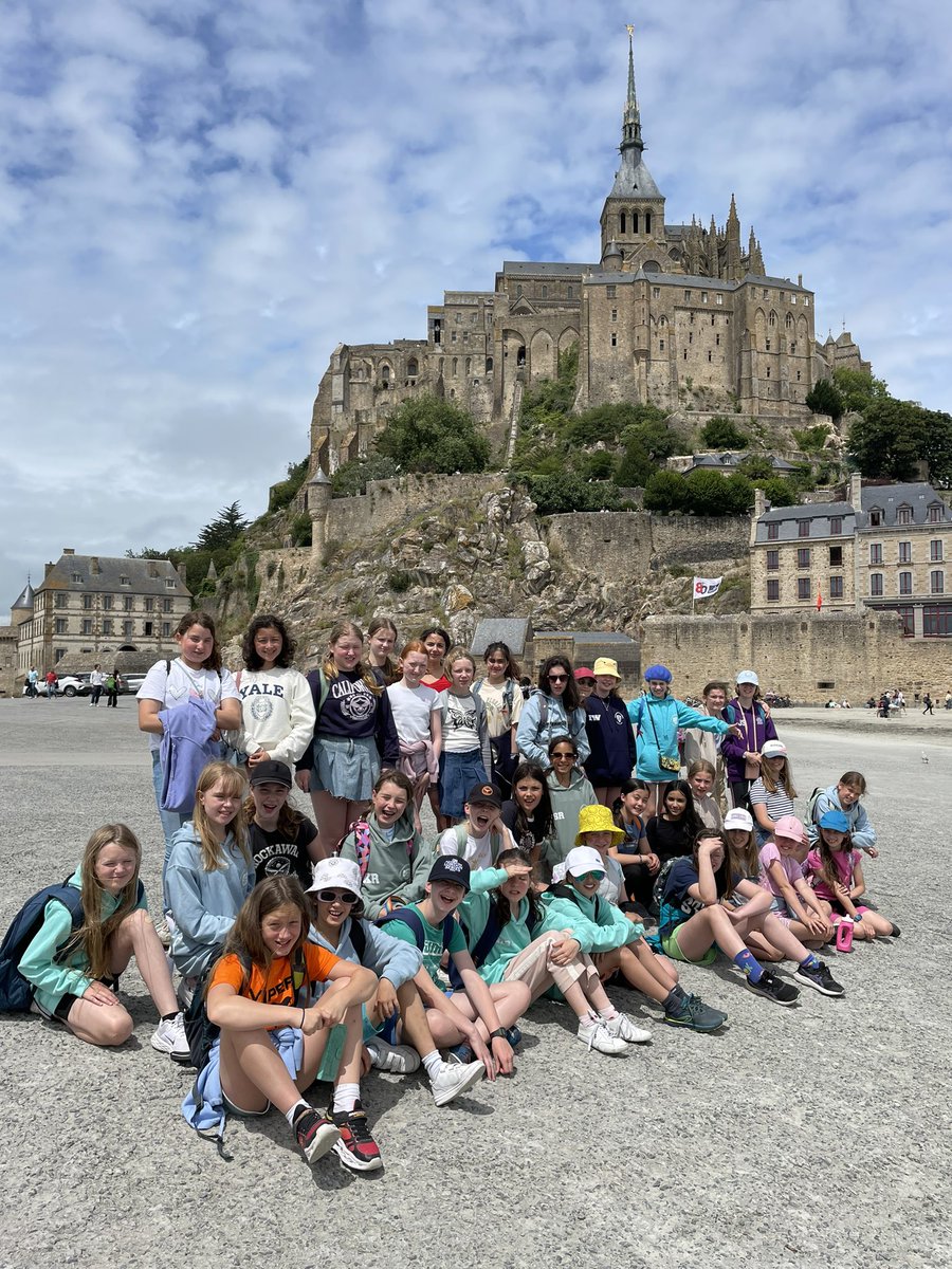JArthers's tweet photo. Au Mont St Michel. https://t.co/caAfgV1hxu