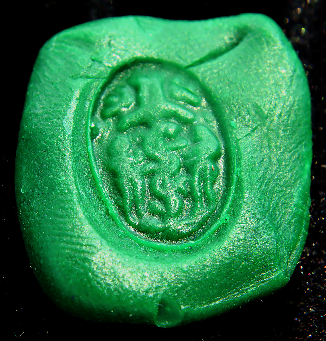 lead2024's tweet image. Check out _6989 Ancient Ring-seal. With translucent insert, "Adam and Eve" XVII-XIX AD ebay.co.uk/itm/1668464365… #eBay via @eBay_UK  #Ancient #Ring #seal #translucentinsert #adamandeve  #XVIIAD #XIXAD