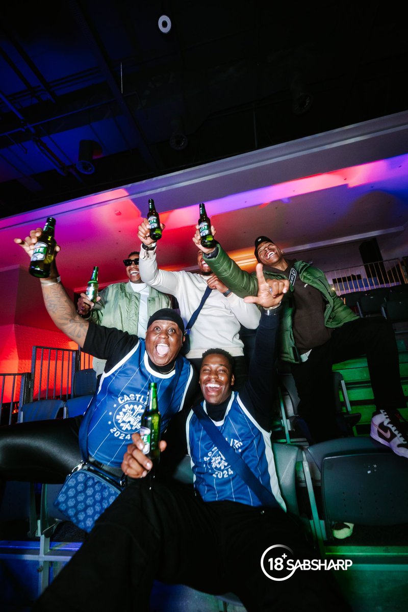 unathi_Mavovo's tweet image. ou just had to be there with a cold @castlelitesa in hand🥶🍻😂 See you at the next one 

#LiteSideOfTheCourt
#KeepItLite #ItsALitestyle #CastleLite