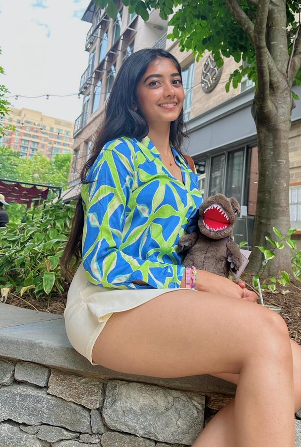 GRUxQlyXAAAMZuf?format=jpg&name=900x900