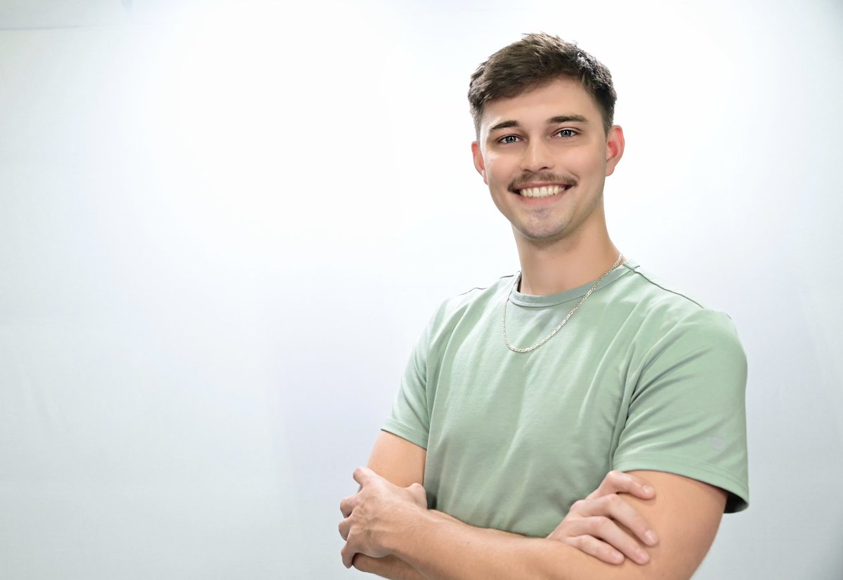 USeventPhotos's tweet photo. #Dallas #headshot #photobooth at #Questexpo was a smash hit — with great participant feedback and high participation. https://t.co/jgzxp2ssWs