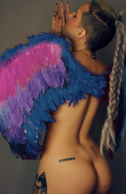 #PrideParty  #Cam4 https://t.co/JHZNdAfgp6  @latinascam4 @br_cam4 @Cam4_ES @Cam4_FR @Cam4_IT https://t<a href="/tag/prideparty"class="tags">#PrideParty</a><a href="/tag/cam4"class="tags">#Cam4</a><a class="tags" target="_blank" title="On Twitter" href="/?out=eyJ0eXAiOiJKV1QiLCJhbGciOiJIUzUxMiJ9.eyJpYXQiOjE3MjE1NDEwMjcsImlzcyI6InR3cG9ybnN0YXJzLmNvbSIsIm5iZiI6MTcyMTU0MTAyNywiZXhwIjoxNzUzMDc3MDI3LCJyZWRpcmVjdF91cmwiOiJodHRwczovL3R3aXR0ZXIuY29tL2xhdGluYXNjYW00In0.Bt-3x2x8A2ustvn7WWzi-NymR39CkarVON849BMGnpwMqCcl4lj2t5vevvMNzoYekCwhfyJKMfEN1Gm650T4yA">@latinascam4</a><a class="tags" target="_blank" title="On Twitter" href="/?out=eyJ0eXAiOiJKV1QiLCJhbGciOiJIUzUxMiJ9.eyJpYXQiOjE3MjE1NDEwMjcsImlzcyI6InR3cG9ybnN0YXJzLmNvbSIsIm5iZiI6MTcyMTU0MTAyNywiZXhwIjoxNzUzMDc3MDI3LCJyZWRpcmVjdF91cmwiOiJodHRwczovL3R3aXR0ZXIuY29tL2JyX2NhbTQifQ.Gha5nA53sJVp92ObK_qMHsI7pYQtcyze51L6s1oudbdxYzV6vIH5zuzUIKUjLtdiPNb59l0stt_409YVrx898Q">@br_cam4</a><a class="tags" target="_blank" title="On Twitter" href="/?out=eyJ0eXAiOiJKV1QiLCJhbGciOiJIUzUxMiJ9.eyJpYXQiOjE3MjE1NDEwMjcsImlzcyI6InR3cG9ybnN0YXJzLmNvbSIsIm5iZiI6MTcyMTU0MTAyNywiZXhwIjoxNzUzMDc3MDI3LCJyZWRpcmVjdF91cmwiOiJodHRwczovL3R3aXR0ZXIuY29tL0NhbTRfRVMifQ.9Z5Gn31re0qZeBIVGvDgtXVppWZuUjLR0MAiUE1O7ujDFMxKm17lqp0gj2vmRLPg5tJWbu6ySZsMyt8qrsj2hQ">@Cam4_ES</a><a class="tags" target="_blank" title="On Twitter" href="/?out=eyJ0eXAiOiJKV1QiLCJhbGciOiJIUzUxMiJ9.eyJpYXQiOjE3MjE1NDEwMjcsImlzcyI6InR3cG9ybnN0YXJzLmNvbSIsIm5iZiI6MTcyMTU0MTAyNywiZXhwIjoxNzUzMDc3MDI3LCJyZWRpcmVjdF91cmwiOiJodHRwczovL3R3aXR0ZXIuY29tL0NhbTRfRlIifQ.mb9lNgsmJUHP3OoFJhPtkneJZt5cc4v0cTdPQwaowQX1YZdW8CbUKH1pBynjAOcb2BgQxYlbKKjVnc48Ok9few">@Cam4_FR</a><a class="tags" target="_blank" title="On Twitter" href="/?out=eyJ0eXAiOiJKV1QiLCJhbGciOiJIUzUxMiJ9.eyJpYXQiOjE3MjE1NDEwMjcsImlzcyI6InR3cG9ybnN0YXJzLmNvbSIsIm5iZiI6MTcyMTU0MTAyNywiZXhwIjoxNzUzMDc3MDI3LCJyZWRpcmVjdF91cmwiOiJodHRwczovL3R3aXR0ZXIuY29tL0NhbTRfSVQifQ.KtoQ_s9u5SXd7xCTRHLECkEByFi3z6XrUlGWOaLUhm6eU1fye2KIvYmJ_ug9Dt1f-YpN-JNZSG1L61ExwrvTBw">@Cam4_IT</a>