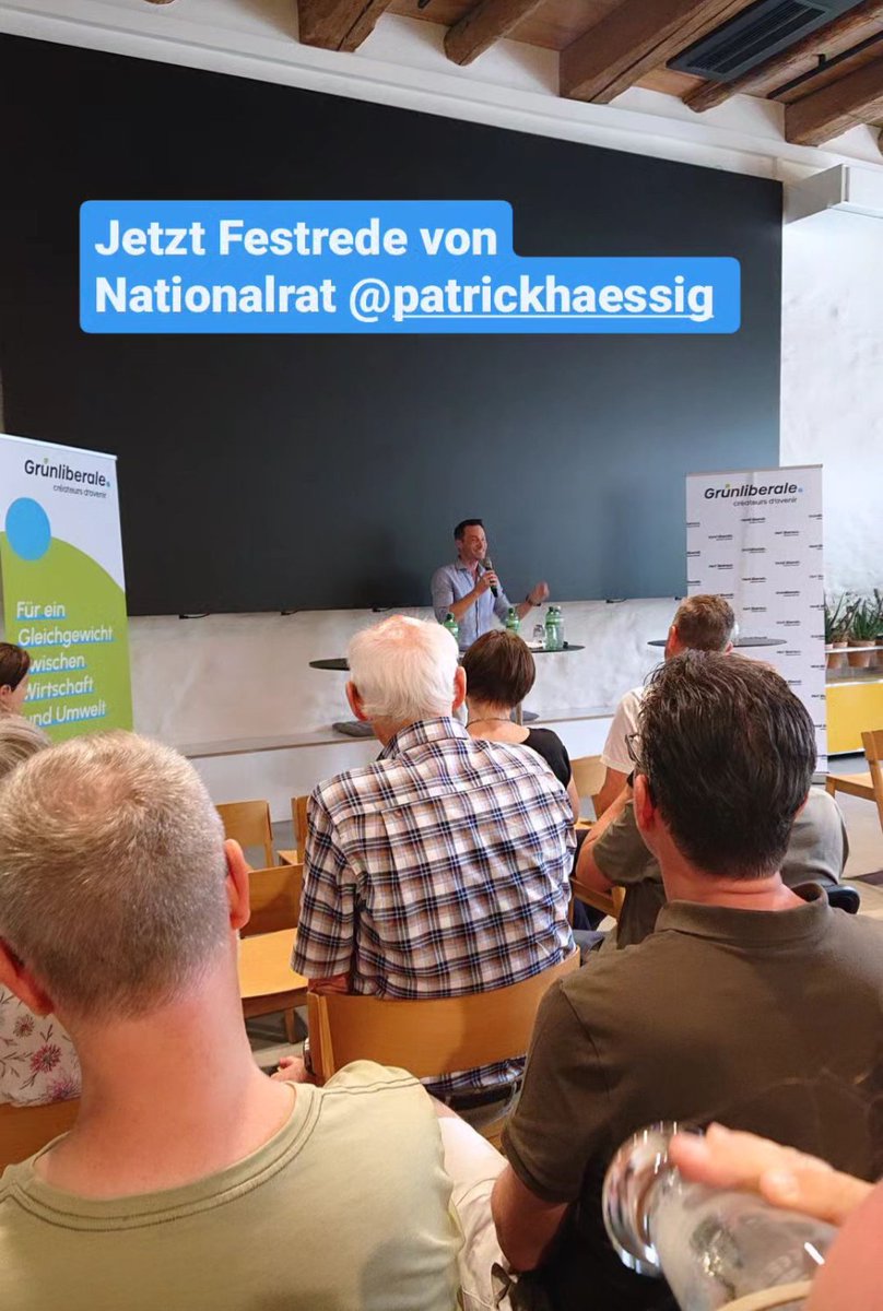 PatrickHaessig's tweet photo. 10 Jahre @grunliberale_sh Herzlichen Dank für die Einladung nach Schaffhausen. Es war mir eine Ehre, die Festansprache halten zu dürfen. 
Am 18. August Dani Spitz @spitzworld in den Regierungsrat 🚀 und Katrin Bernath @KatrinBernath wieder in den Stadtrat von SH. https://t.co/q6OS0TBOCk