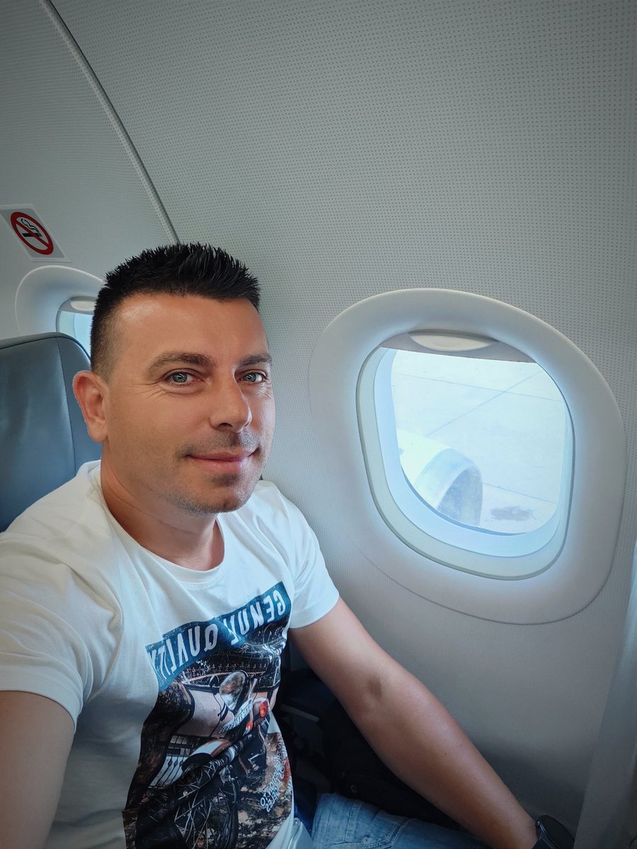 zoki_filip's tweet photo. Погледао сам свој највећи страх у очи 🫣😅
#prvilet https://t.co/DK3ZX6SrfR