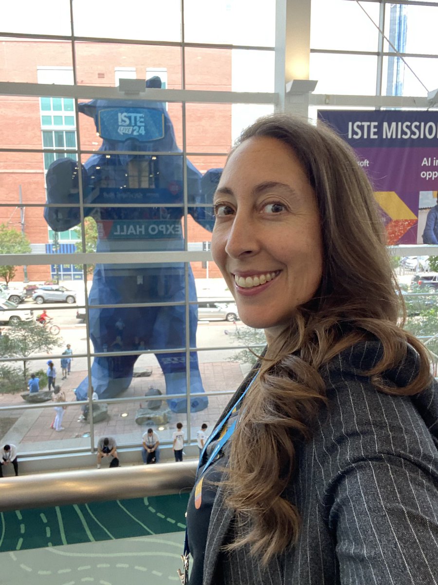 CiciEdTech's tweet photo. I had a great time at #IsteLive, catching up with EdTech friends, presenting, checking out each row of the expo hall, and sightseeing in beautiful Colorado. https://t.co/DZi9oIiFmM
