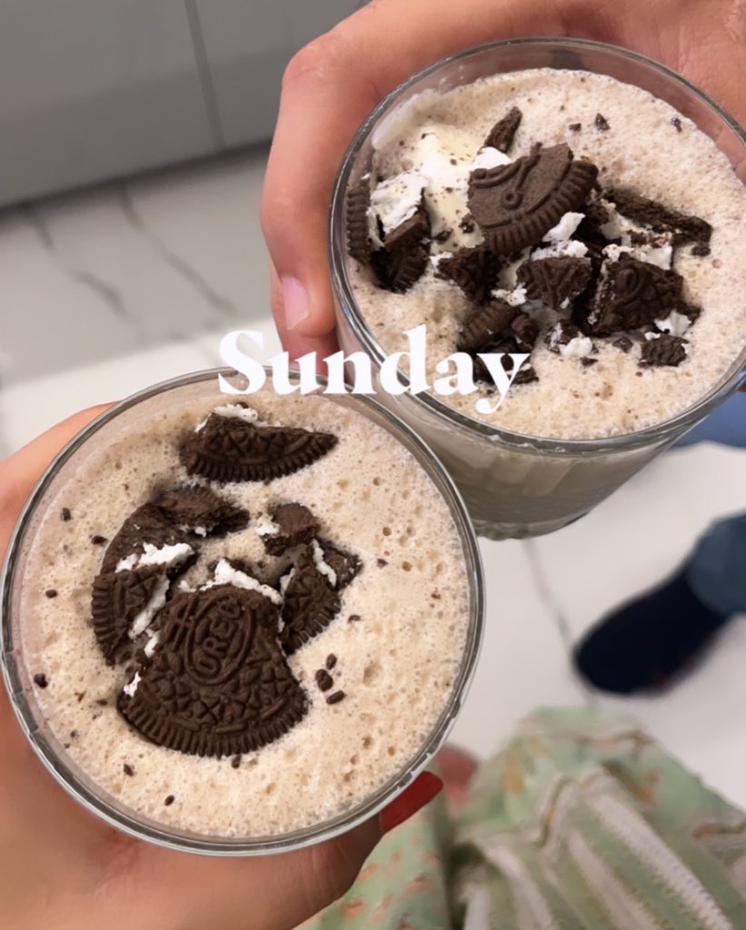 ohgodbijlee's tweet photo. Day 05 of using @X as my daily journal:
β
-it was sunday so did deep cleaning of the house. (especially my dressing)
-relaxed in the afertoon, took a nap.
-made oreo shake with my husband π₯Ή
-ended the day with delicious dinner
#xjournal #dailyjournal https://t.co/nL57Y6Xo4i