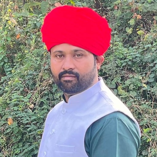 Sukhdevdeshai's tweet photo. #NewProfilePic https://t.co/Yzc0P3GiZV