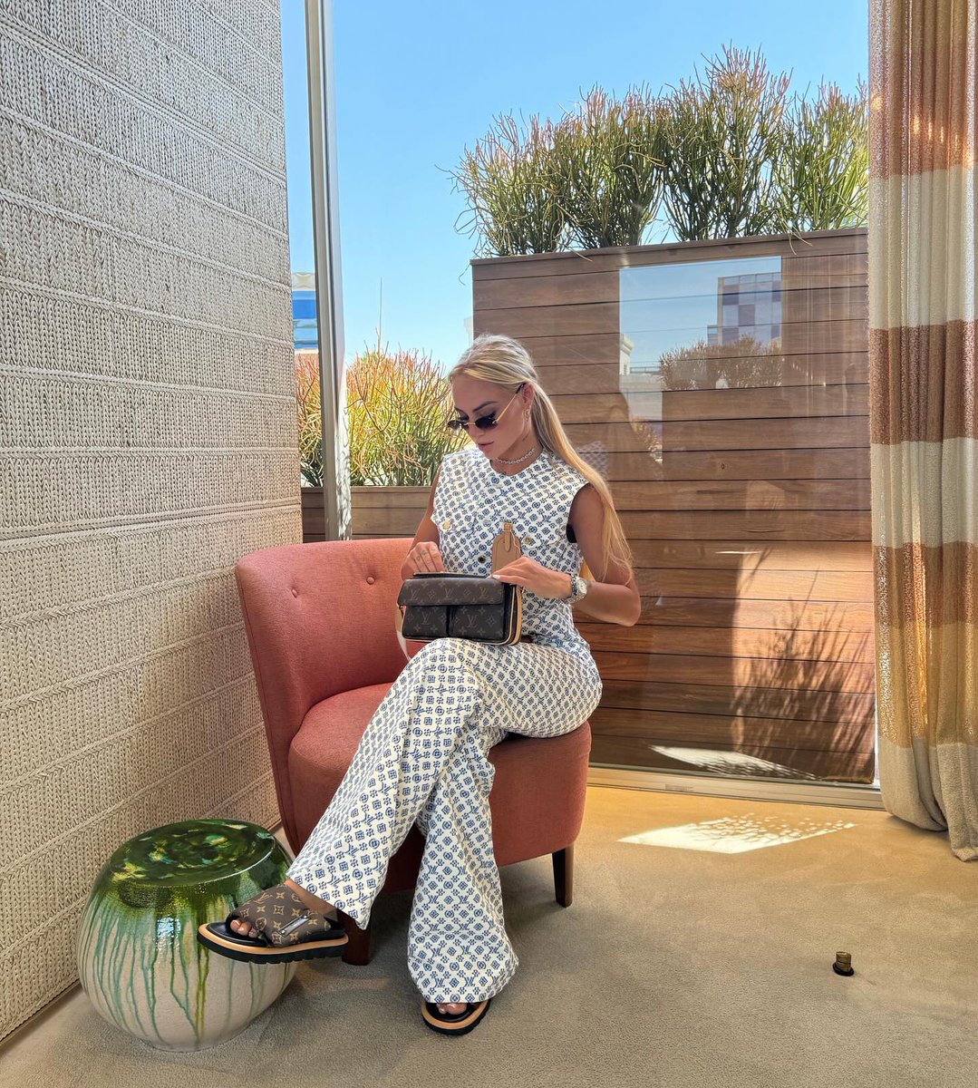 Business day 🦋 #ALinLA