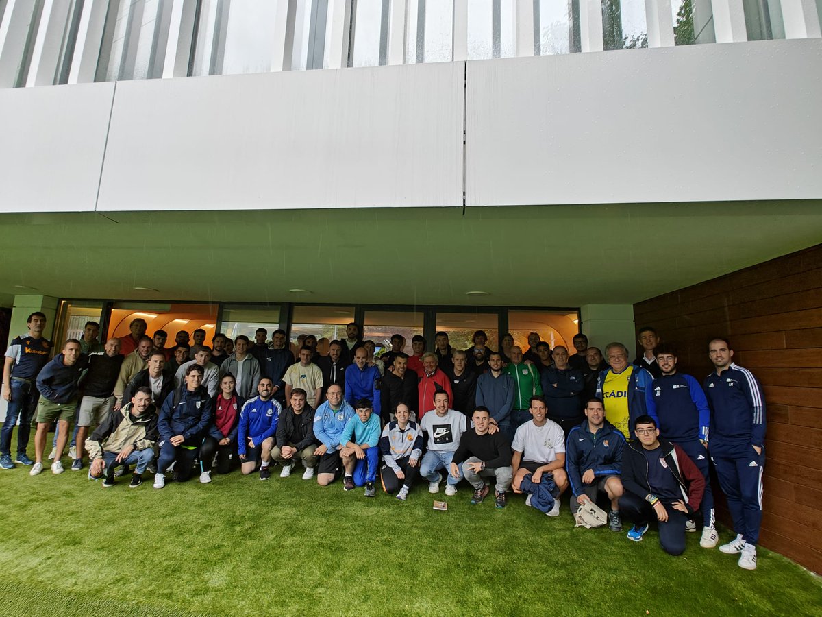CURSO DE VERANO DE LA UPV 2024.ZUBIETA. RS.

Invitación final a ver las modernas Instalaciones