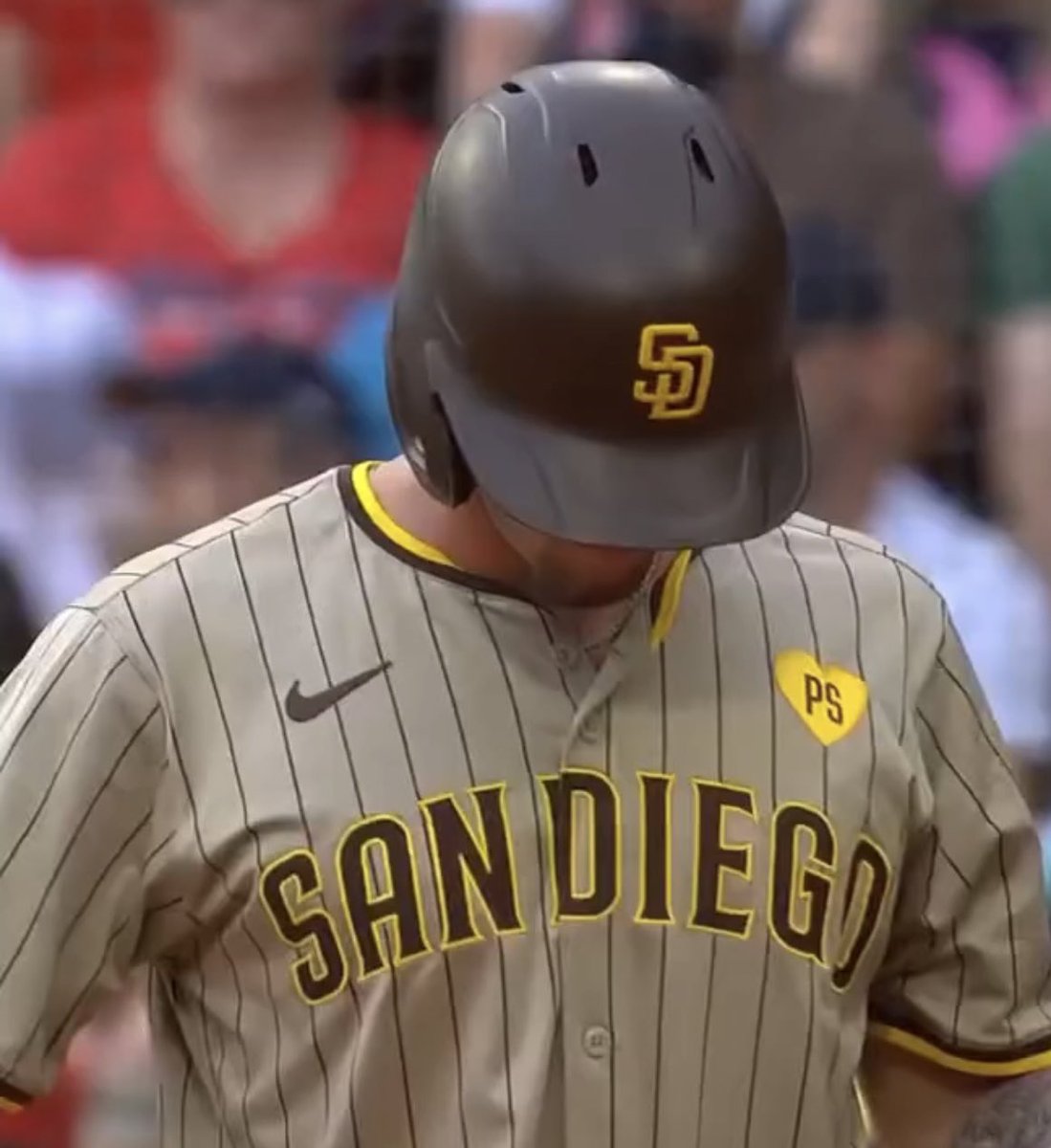 Padres really had the biggest downgrade in jersey color scheme in MLB history.