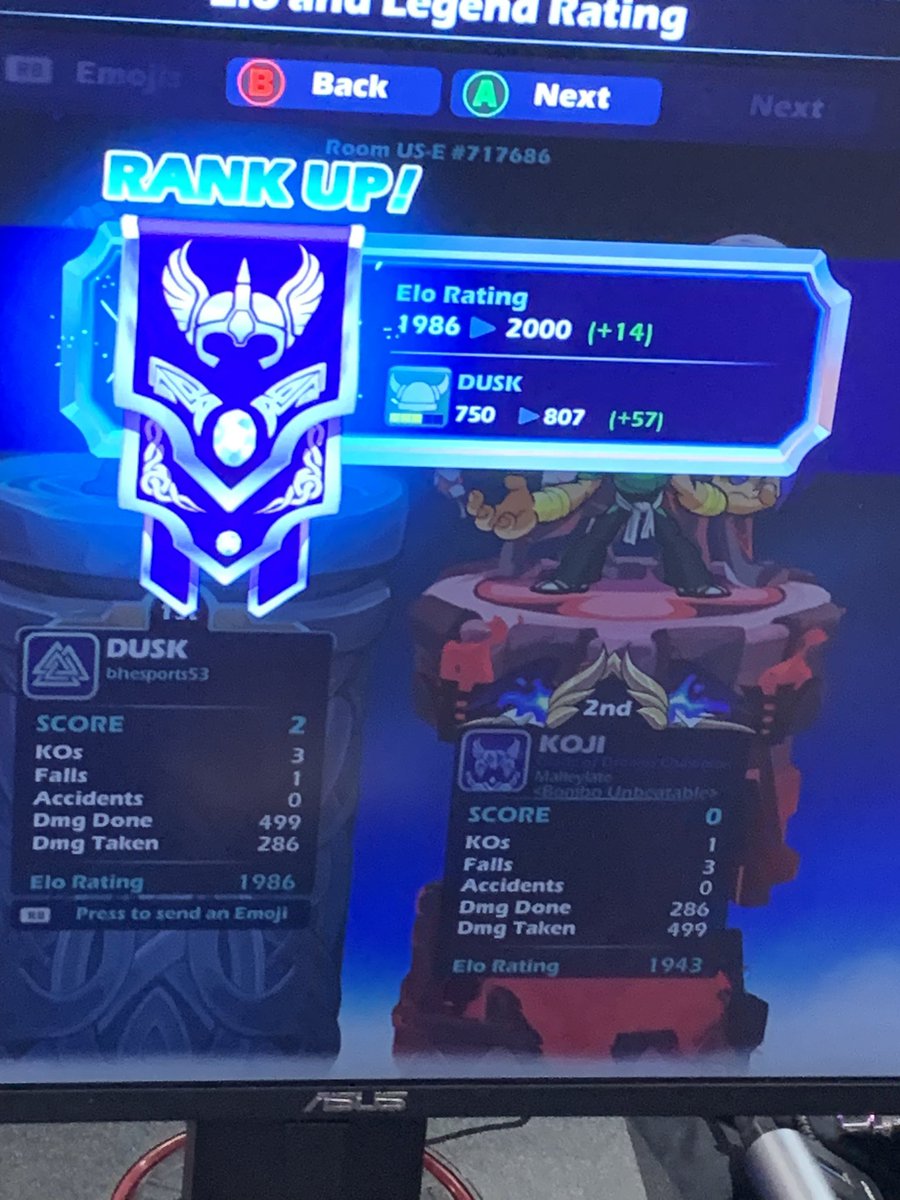 Monihalla's tweet image. First person to get diamond in ones on a lan setup 😼