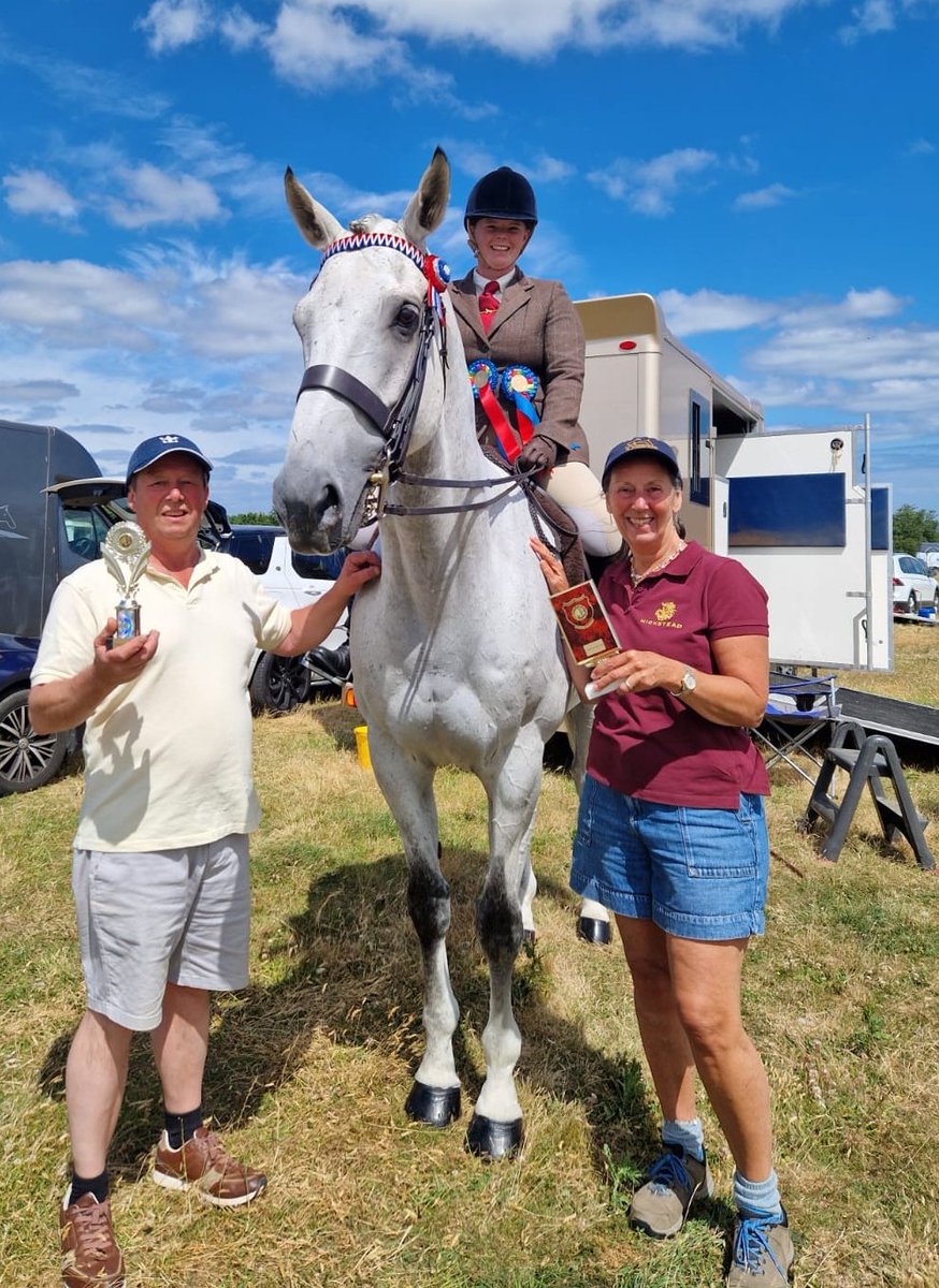 JessWestwood's tweet photo. Good day with Duc Des Genievres winning both the Riding horse and Racehorse class at his first show today! #RoRsAreTheBest #ArkleWinner #SuperstarDuke https://t.co/rEcEp1Ct4k