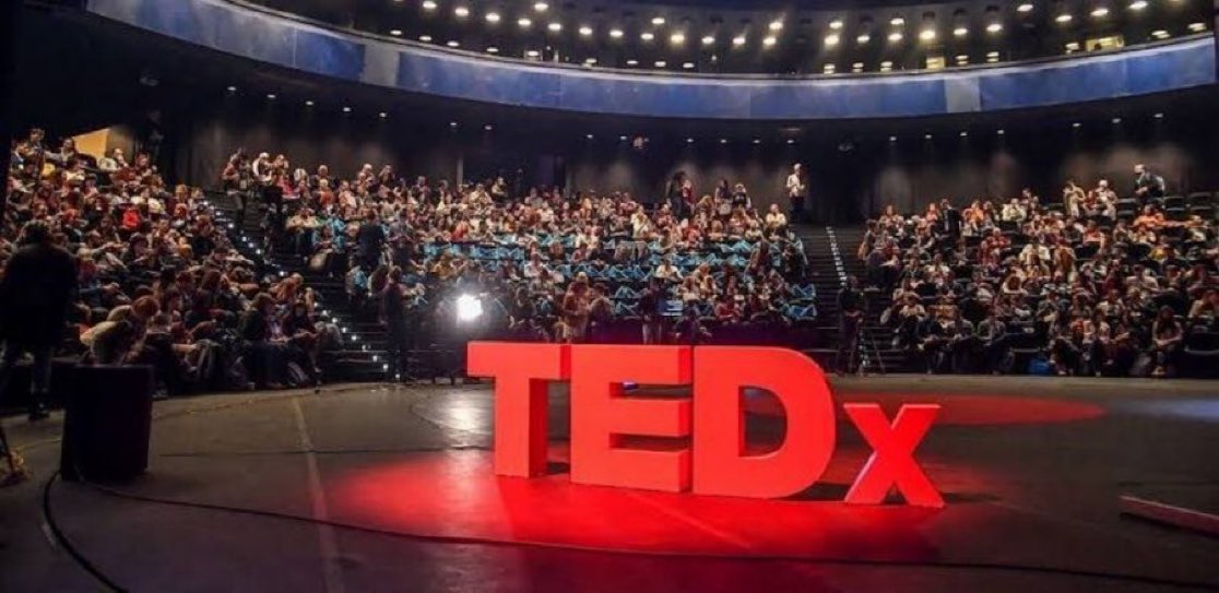 İzledikten sonra bakış açınızı değiştirip hayatınıza yön verecek 21 TED konuşması:

1- Zindel Segal - Depresyonla nasıl başa çıkabilirsiniz?

2- Matt Walker – Uyku Sizin Süper Gücünüz

3- Julian Treasure – Nasıl Konuşalım ki İnsanlar Dinlemek İstesin?

4- Kelly McGonigal - Stresi