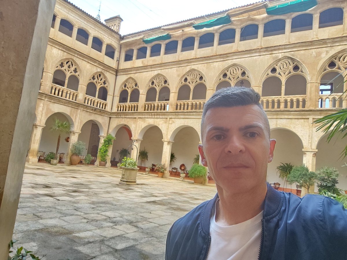 AntonioGaspe's tweet photo. Finalizamos el XXV Congreso @Anefs en Guadalupe (Cáceres), en un enclave espectacular.

Diferentes motivos me hacían faltar a esta cita en los últimos años, pero estoy seguro que este del 2024 será el primero de muchos. 

#somosAnefs https://t.co/6o09cfYJWR