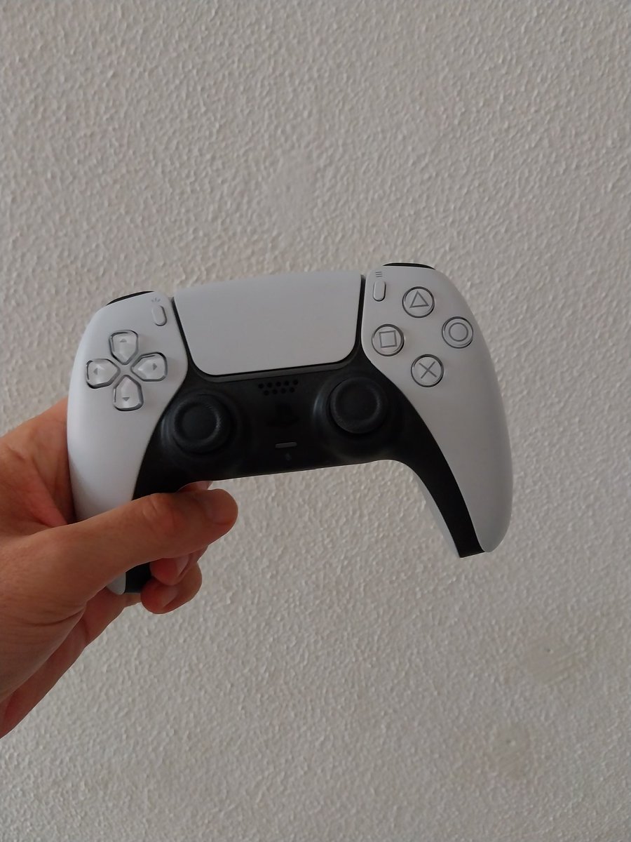 Carlos Playbook tweet media