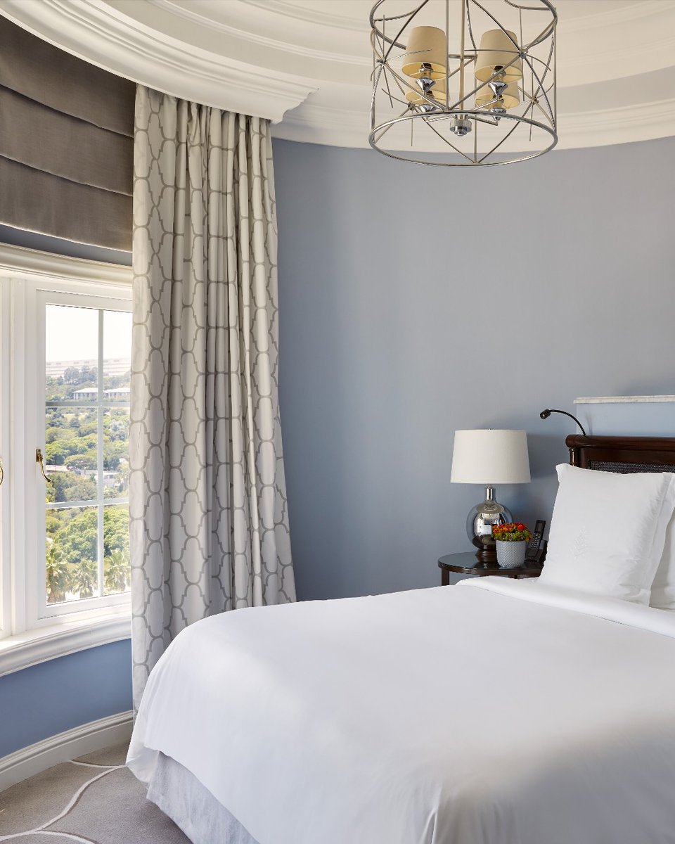 Rise and shine. 

The perfect day starts with a view that'll have you wide awake and ready to conquer the day. Book your stay with us today bit.ly/4cjBtPi

#fsjohannesburg