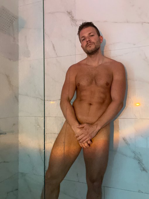 Left or right? https://t.co/SH5HgADTOA<a href="/tag/abs"class="tags"><span>#abs</span></a><a href="/tag/bigdick"class="tags"><span>#bigdick</span></a><a href="/tag/solomale"class="tags"><span>#solomale</span></a><a href="/tag/muslce"class="tags"><span>#muslce</span></a><a href="/tag/onlyfans"class="tags"><span>#onlyfans</span></a>