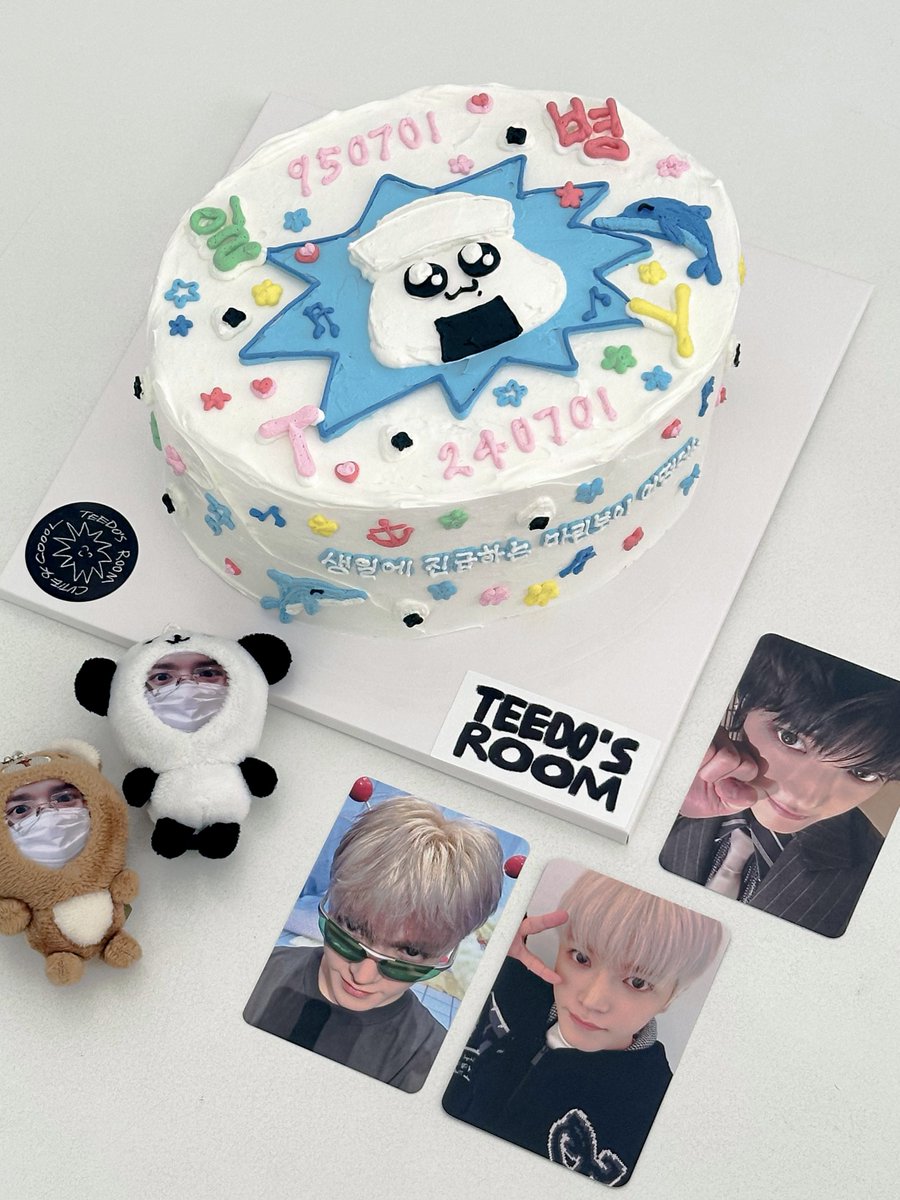 meuwzik's tweet photo. 태용아 생일 축하해요 (🎂)
생일에 진급하는 마린보이 어떤데 - .ᐟ 
누구보다 더 행복한 하루 보내길 ☘︎ ᐝ

#태용이가_피운_서른번째_장미
#ItsSailorTAEYONGDay https://t.co/nO8JVcoBjf