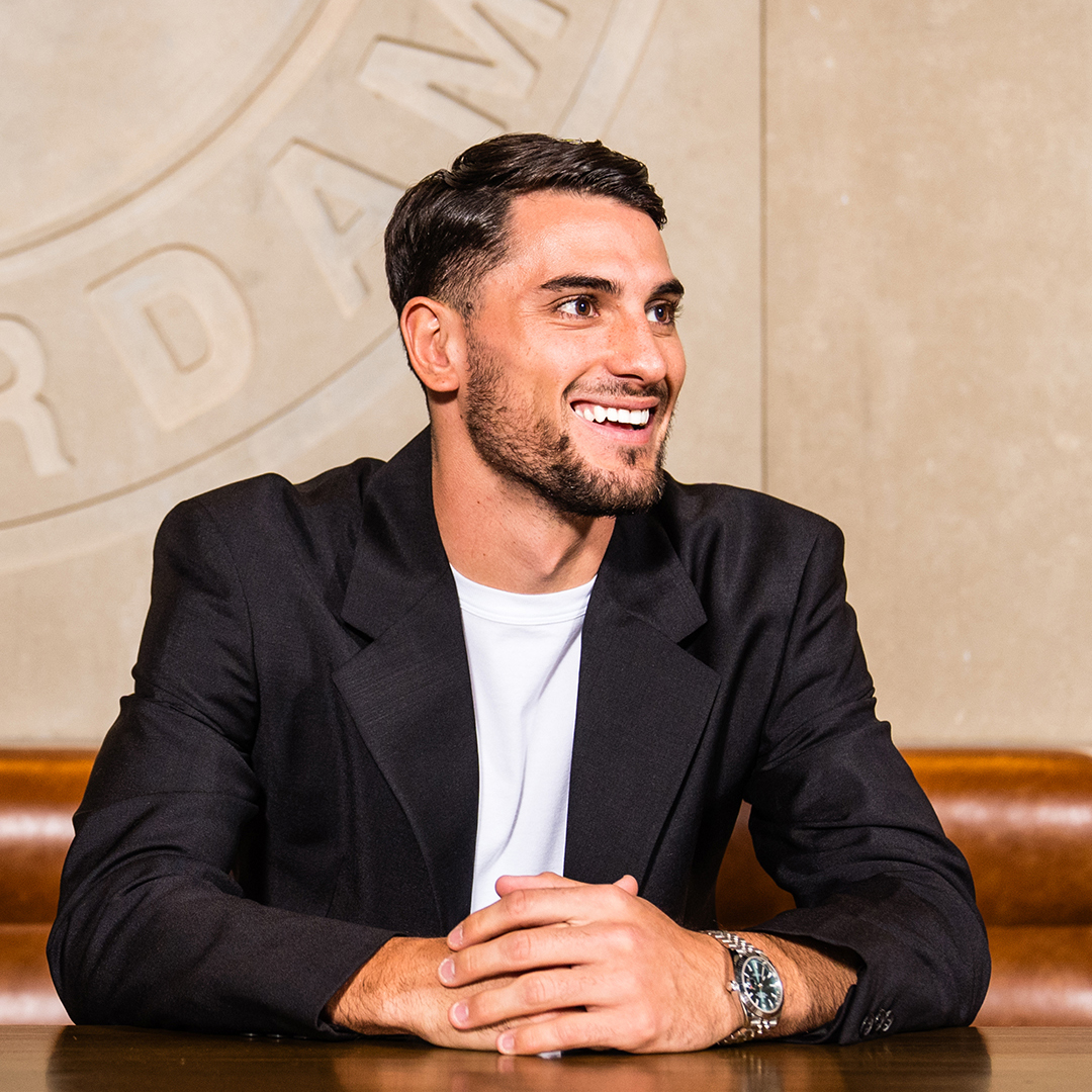 Feyenoord's tweet photo. JULIÁN CARRANZA = 🔴⚪⚫