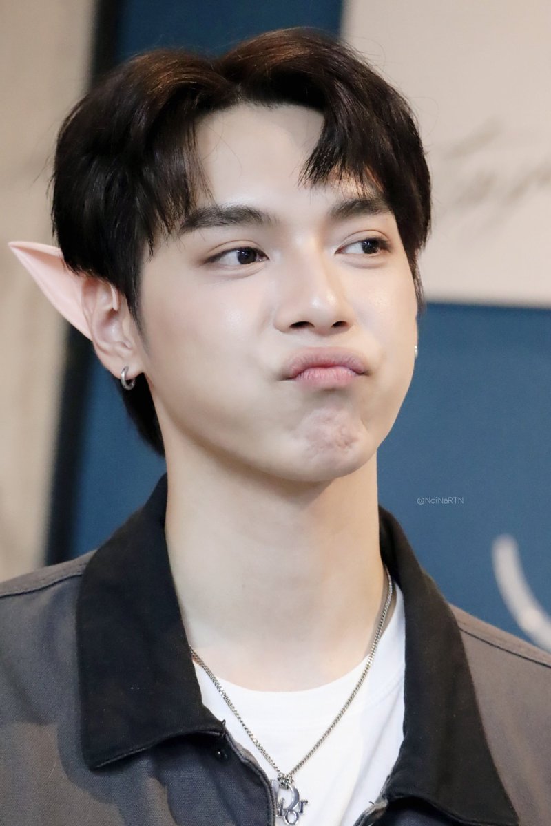 NoiNaRTN's tweet photo. ชั้นเป็นไก่เน่าทุกทีเยย เพราะชั้นเป็นเอลฟ์ที่ตัวเร้กทิ่ฉุด!!
#Buddythai #BuddyForAll
#PentorJrp https://t.co/5rMXcKlzUl