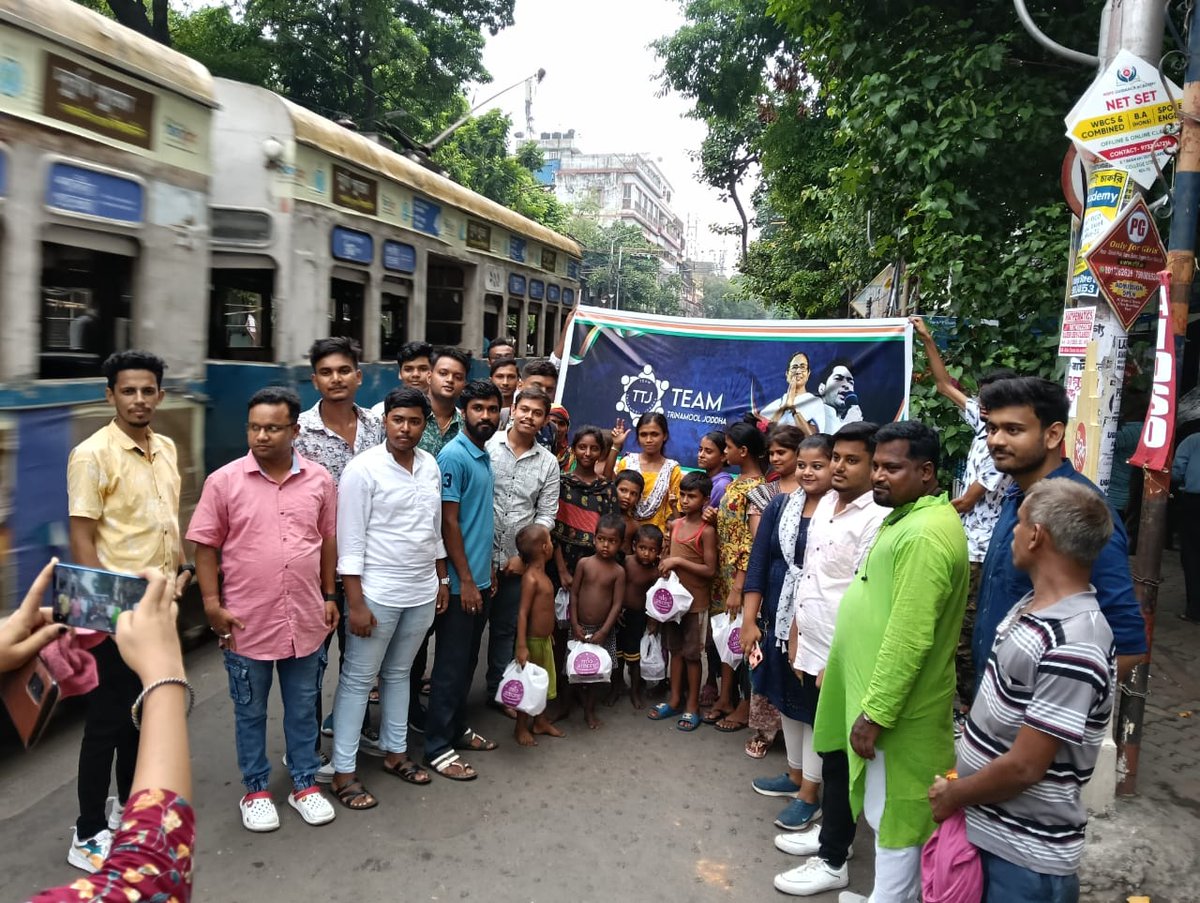 TTJoddha's tweet photo. "TTJ র জন্মদিনে খুশির রঙিন মেলা,
খুদেদেরই হাসিতে হোক পূর্ণ এই বেলা" 

#TTJ https://t.co/bi39u8PnZI